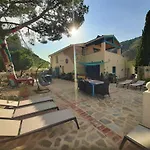 לינה וארוחת בוקר Casa Pura Vida Relleu